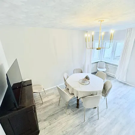 Relaxstay - Skyview - Smart-tv - Wifi Apartman